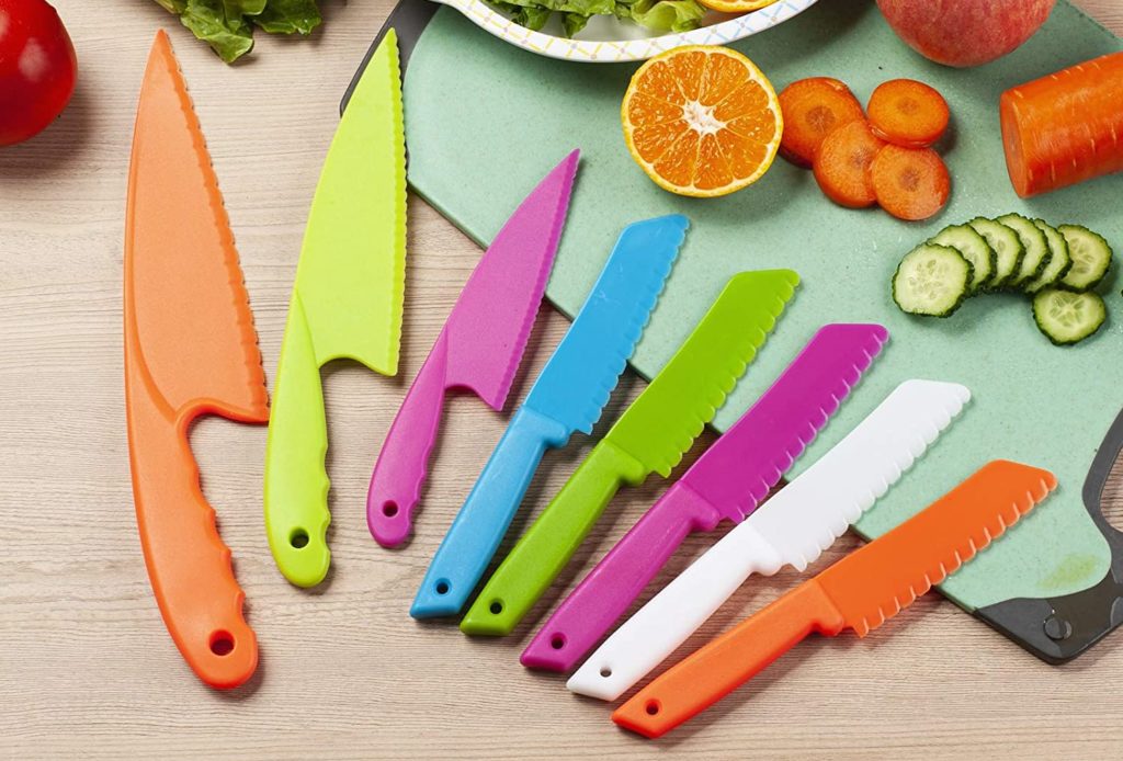MAZYPO Knives For Kids 8 Piece Nylon Kitchen Baking Knife Set Color 2 – JT E1618982132547 1024x694 